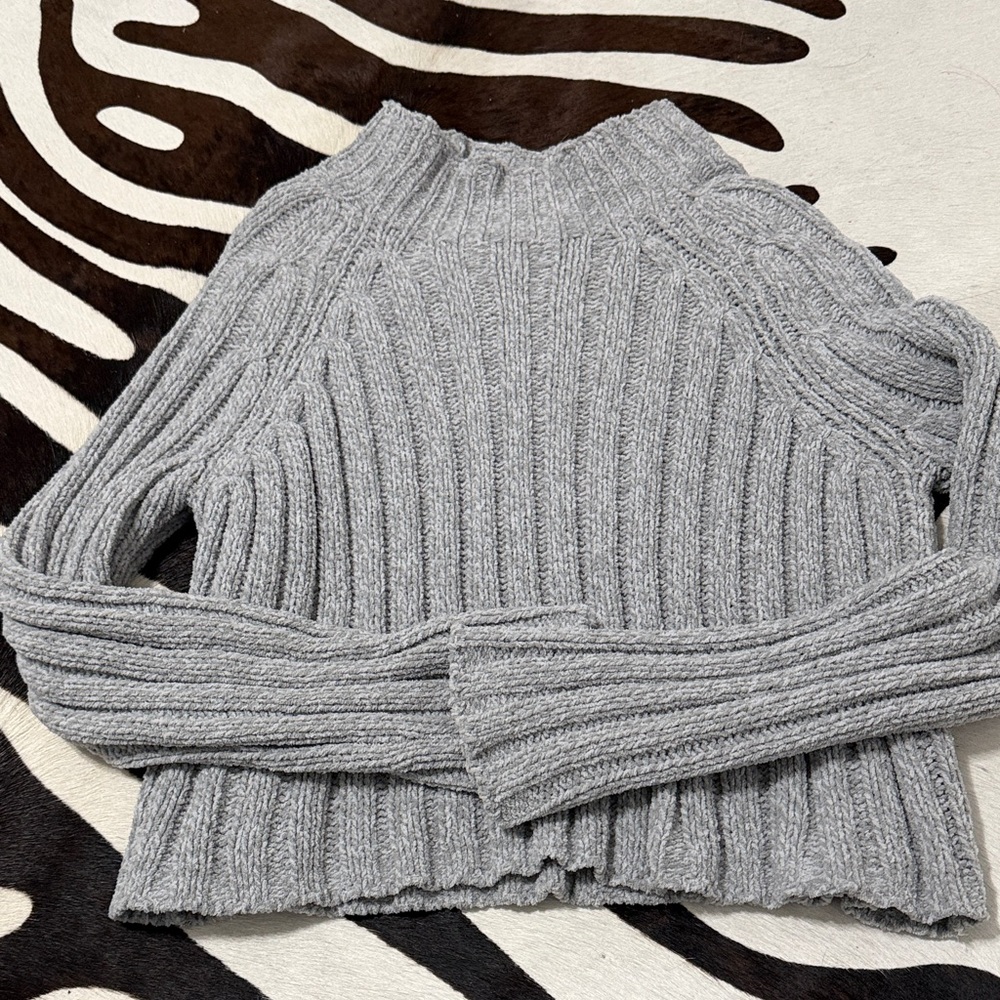 American Eagle Gray Ribbed Women's Sweater